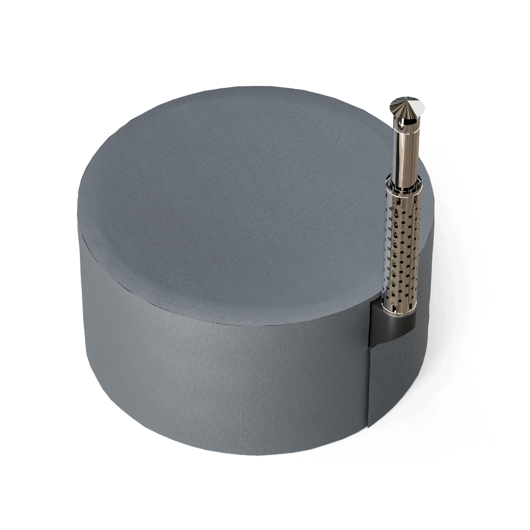 Housse de protection grise pour bain nordique rond Polarspa avec passage de cheminée.